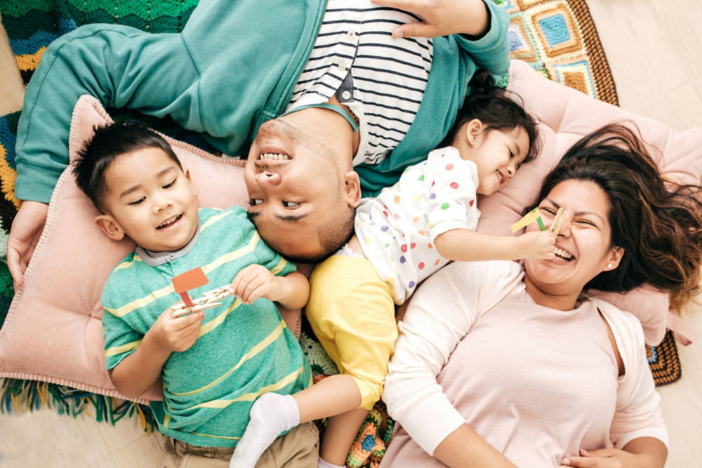 Familia en casa