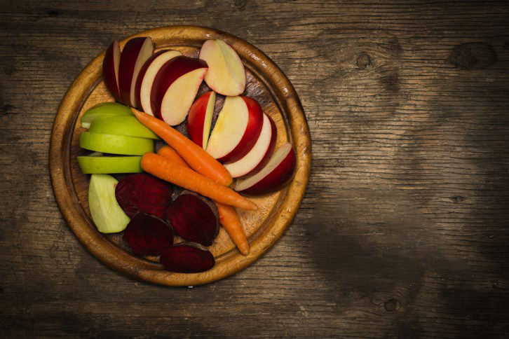 ensalada de zanahoria, manzana y remolacha